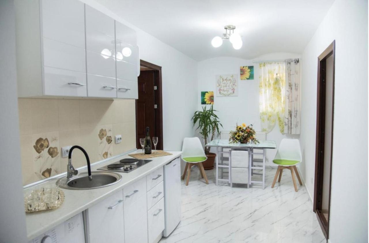Wall St House Сибиу Экстерьер фото