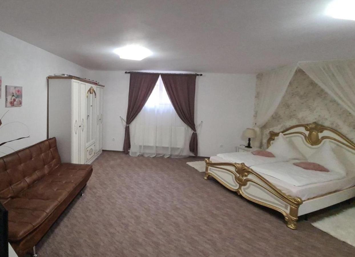 Wall St House Сибиу Экстерьер фото