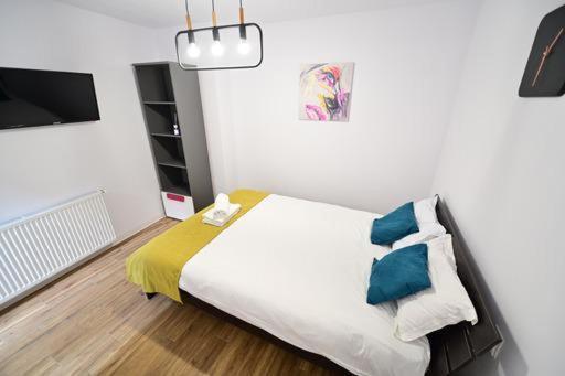 Wall St House Сибиу Экстерьер фото