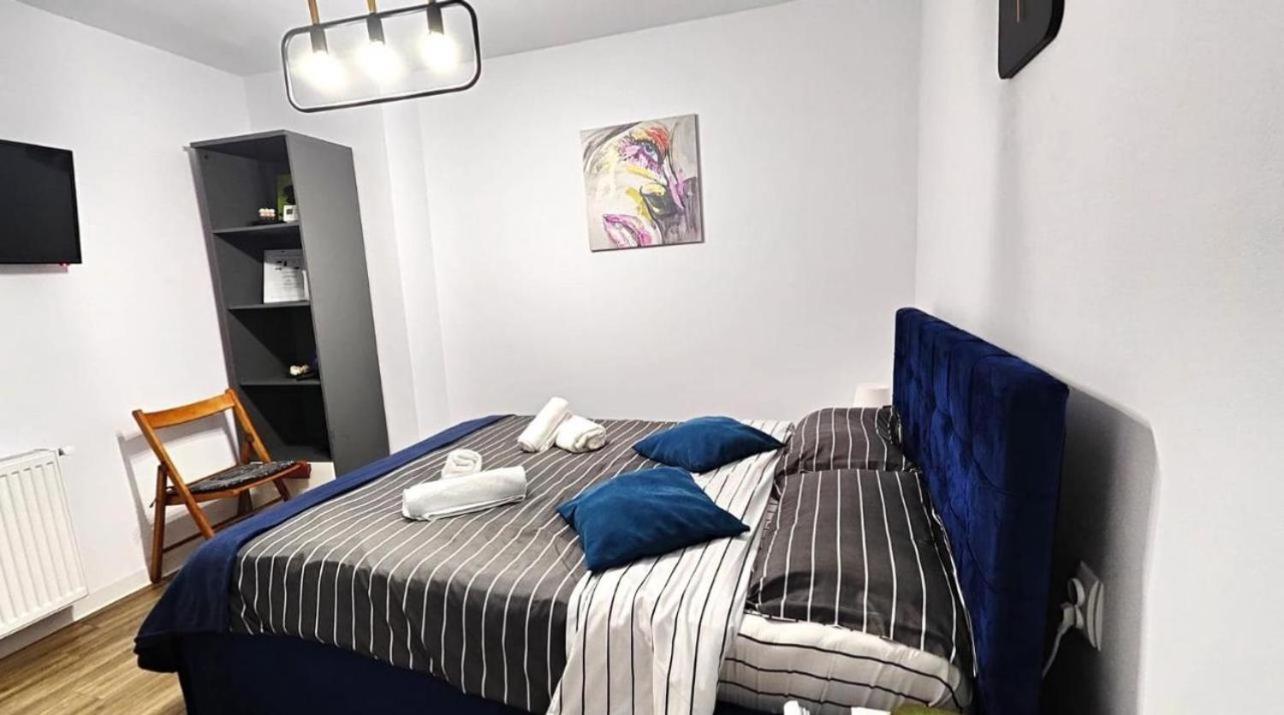 Wall St House Сибиу Экстерьер фото